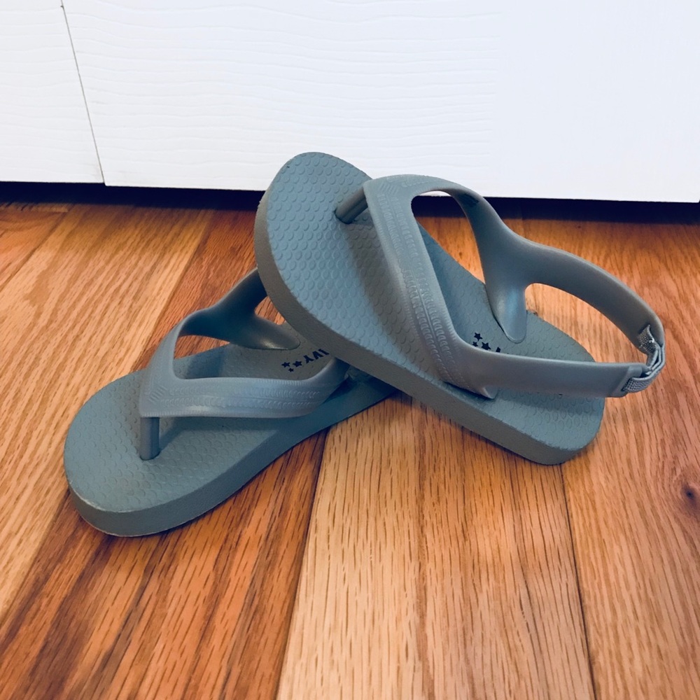 Infant/ Toddler Flip-flops!
